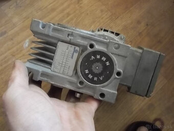 predam elektromotor s prevodovkou - 4