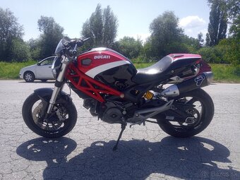 Ducati Monster 696 - 4