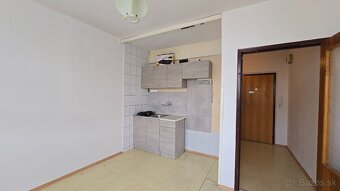 Prenájom nezariadený 1 izbový byt/ SEVER ul.Gorkého - 4