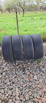 Nokian 215/55/r17 - 4