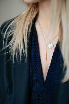 Sugarfree tmavomodré šaty XS - S, čipkované, s opaskom - 4