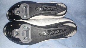 Cyklistické tretry č 44 - 4