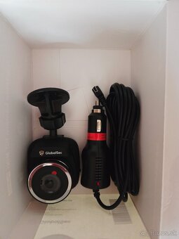 Predám záznamovú kameru do auta - 4