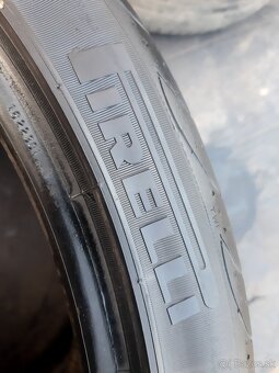 255/35r19 - 4