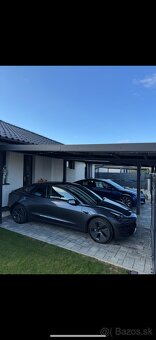 Tesla model 3 - 4