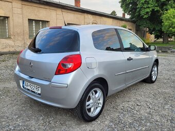 Renault Clio 3 1.5 dci diesel - 4