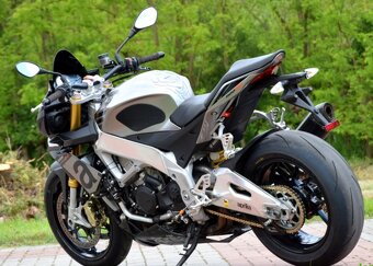 Aprilia 1100 TUONO V4 7/2015 - 4