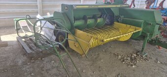 Balíkovač lis John Deere 456 A - 4