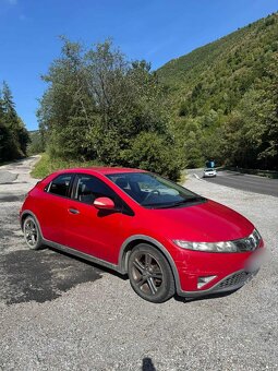 Honda Civic 1.4 benzín RV 2009 - 4