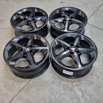 Hliníkové Hyundai disky 5x114,3 R17 6,5J ET46 - 4