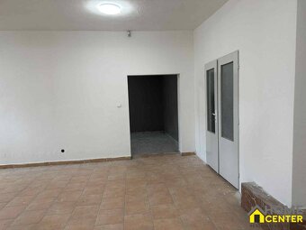 PRENÁJOM : MIESTO PRE VÁŠ BIZNIS, KOMÁRNO - 4