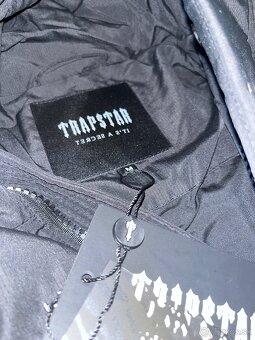 Trapstar Decoded Hooded Puffer Jacket - 4