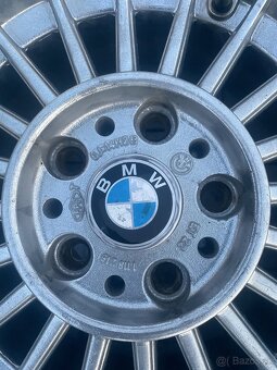 Predám dvojicu originálnych hliníkových diskov BMW - 4