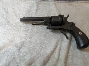 Predám revolver7mm lefoš - 4