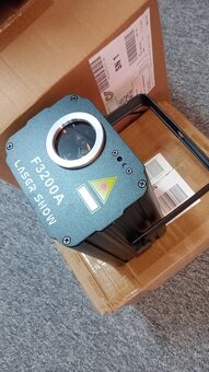 6ks otocných hláv+RGB laser+2ks Adj - 4