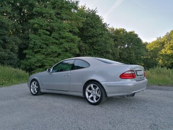 Mercedes clk320 - 4