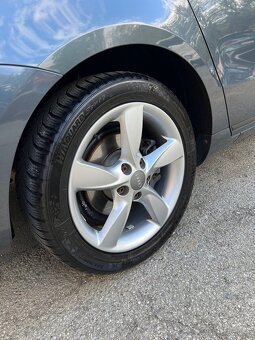 Predam elektrony r17 5x112 +zimne pneu - 4