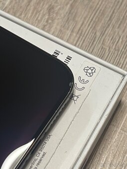 iPhone 15 Pro Max 512GB Black Titanium - 4