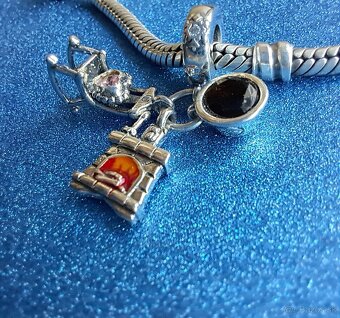 Prívesok Krb, Káva a Hojdacie Kreslo - 4