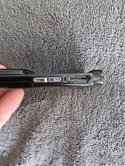 Samsung SGH-U600 - 4