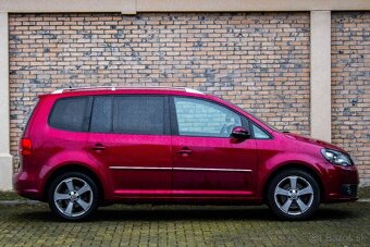 Volkswagen Touran 2.0 TDI Highline - 4