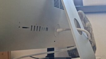 Predám iMac 21.5" retina 4K - výborný stav - 4