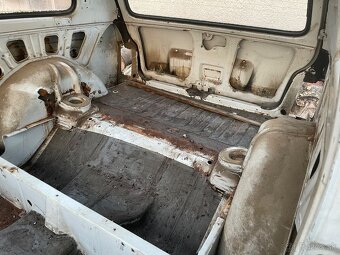 Lada Niva 1,7 s SPZ jednobodove vstrekovanie - 4