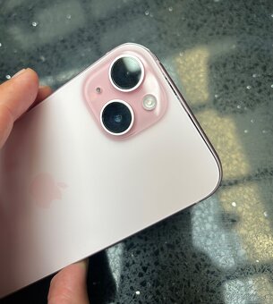 iPhone 15 256GB - 4