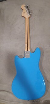Squier Mustang - 4