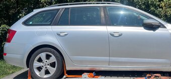 Škoda Octavia 3 combi 85kw Rozpredam na náhradné diely - 4