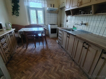 Prenájom 4 izbový dom v centre mesta Šurany - 4