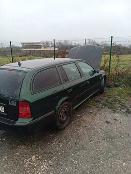 Rozpredám na diely Octavia 1 - 4