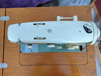 Plne funkcny stolikovy sijaci stroj Veritas - 4