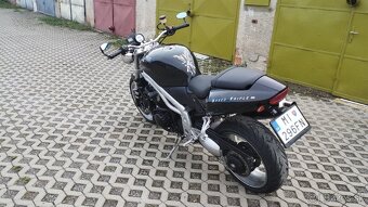 Triumph Speed Triple 955i - 4