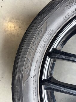Predám letné 225/50 R17 - 4