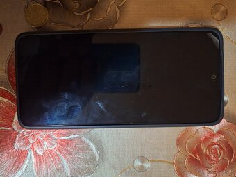 Predám tento krásny telefón xiaomi note 13 8g 256GB - 4