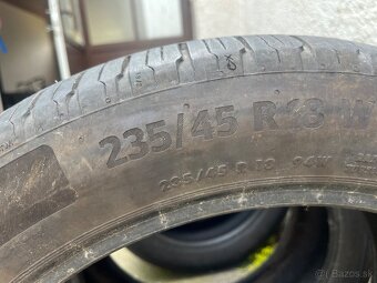 Predám pneu 235/45 R18 - 4