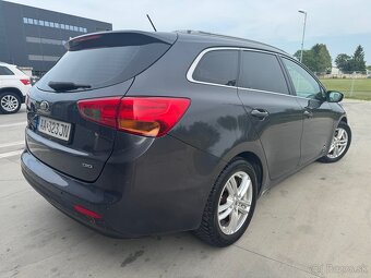 KIA CEED SW 1,6 CRDI / AUTOMAT - 4