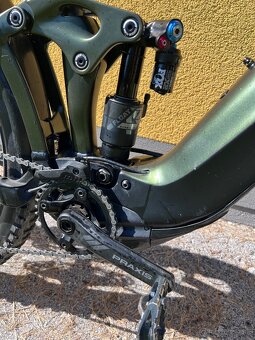 Predám elektrobicykel Giant Reign E+ 1 vel. L kupovany 2023 - 4