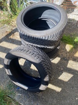 225/45 r17 zimne - 4