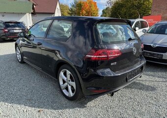Volkswagen Golf 2.0 GTI benzín manuál 162 kw - 4