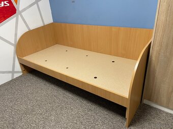 Rozkladacia posteľ 200x90 - 4