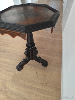 Starožitný drevený stolik - 4