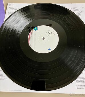 LP Olivia Rodrigo - Sour - 4