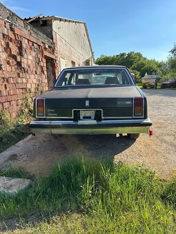 Oldsmobile Omega 2,8 V6 - 4