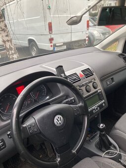 Touran + CNG - 4