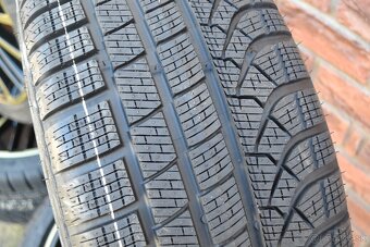 5x112 R19 Zimna sada Original BMW 5 G30 G31 M-kove - 4