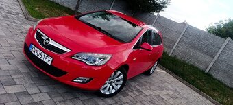 Opel Astra Sport Tourer 1,7 CDTi - - 4
