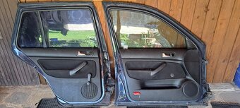 Volkswagen Golf 4 - 4