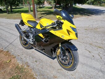 Suzuki GSX-R 750 - 4